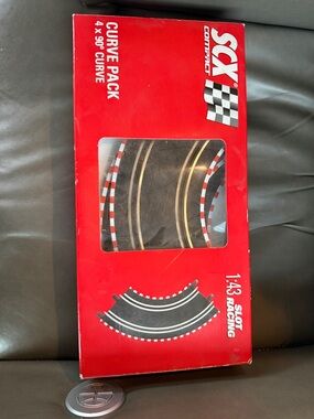 1:43 Slot Racing Curve Pack - Red